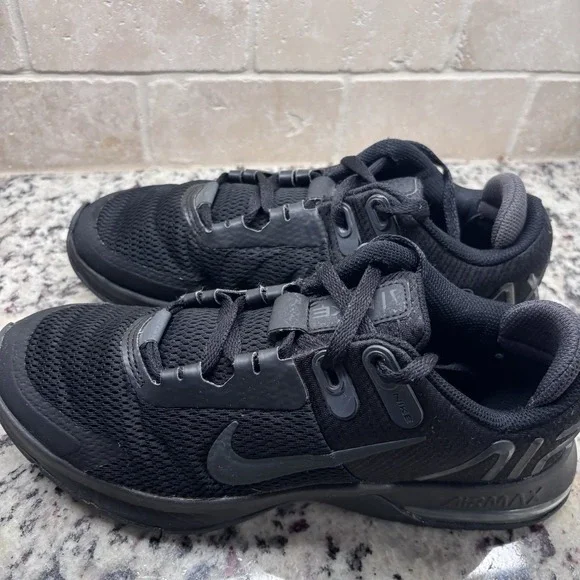 Size 8- Nike Air Max Alpha Trainer 4 Black - Picture 2 of 9
